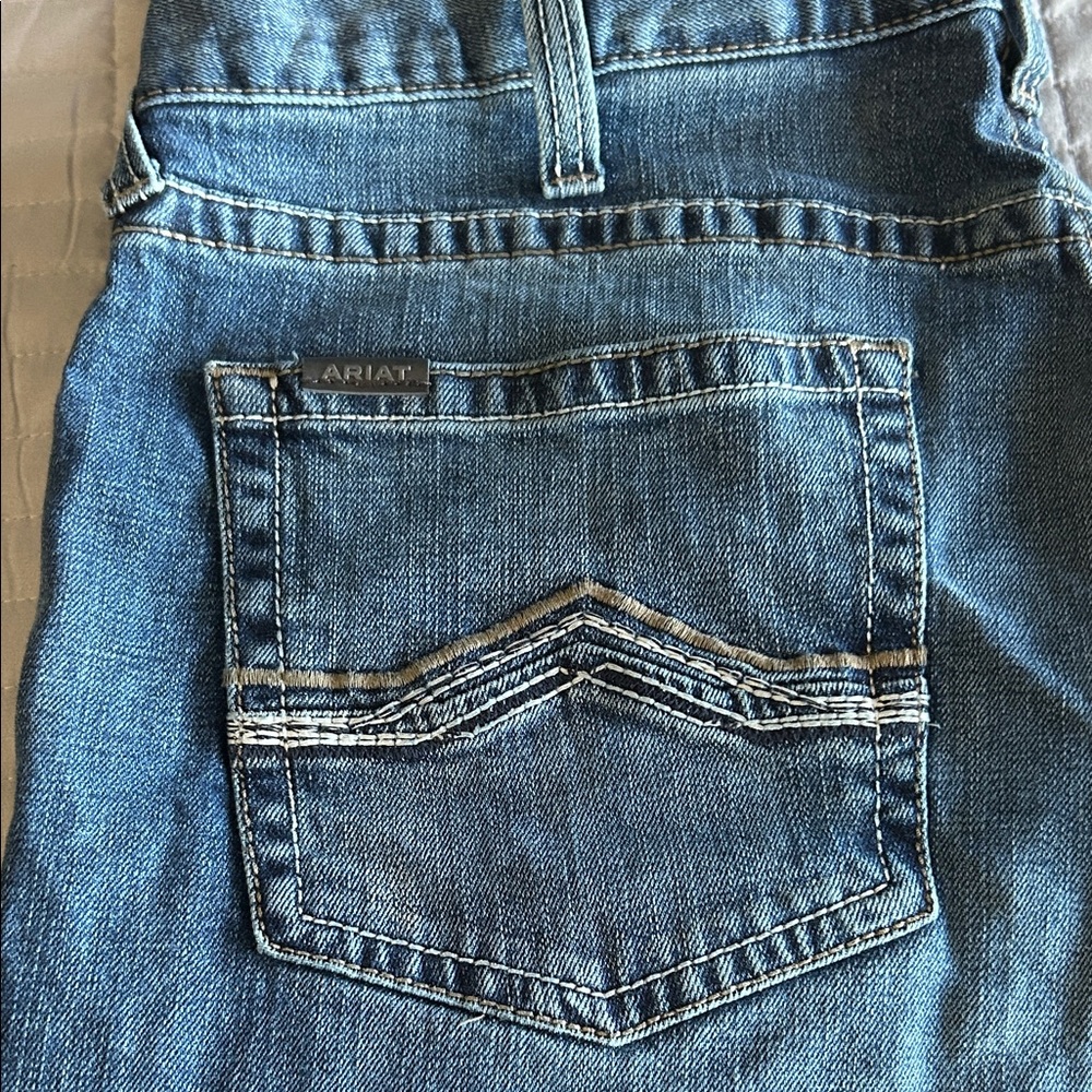 Ariat Men's Straight Jeans in Denim Blue